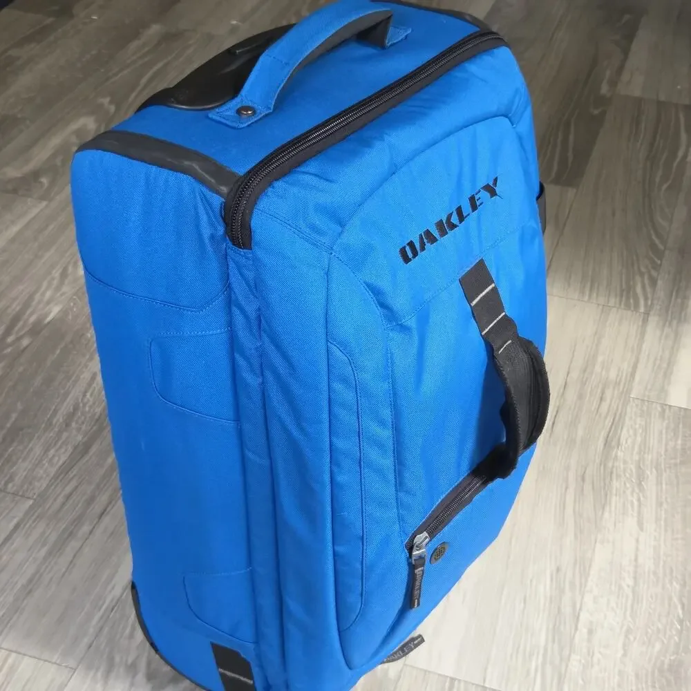 OAKLEY Black Carry Bag Rolling Luggage 22in ×14in ×8in Travel Case Japan